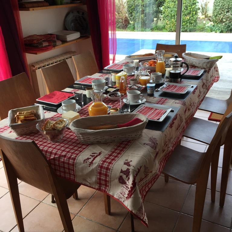 Les Yeux Bleus Bed & Breakfast Noirmoutier-en-l'Ile Exterior photo