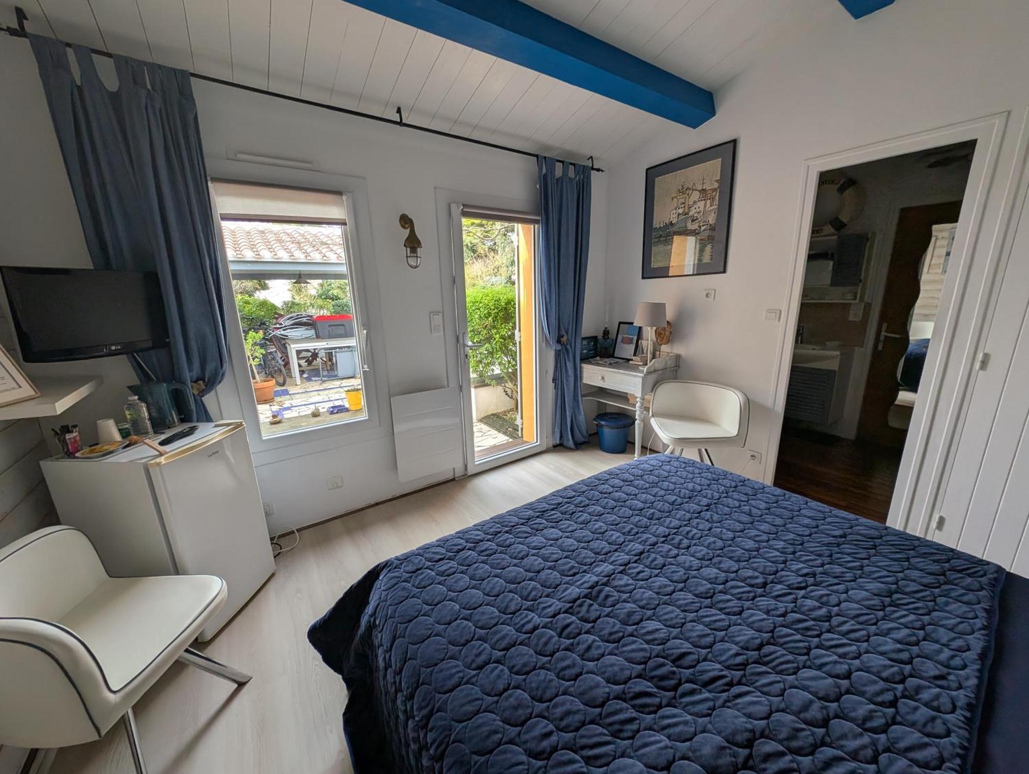 Les Yeux Bleus Bed & Breakfast Noirmoutier-en-l'Ile Exterior photo