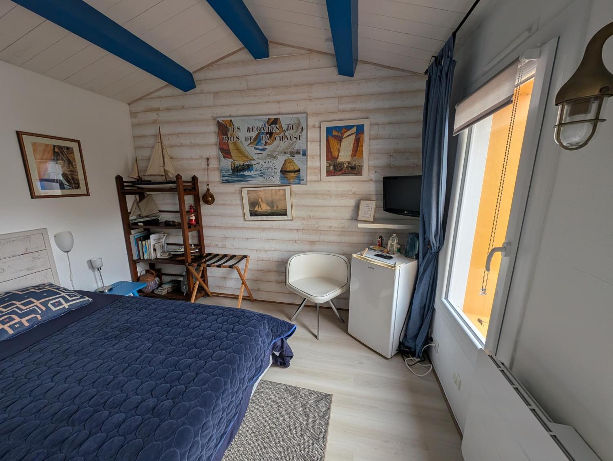 Les Yeux Bleus Bed & Breakfast Noirmoutier-en-l'Ile Exterior photo